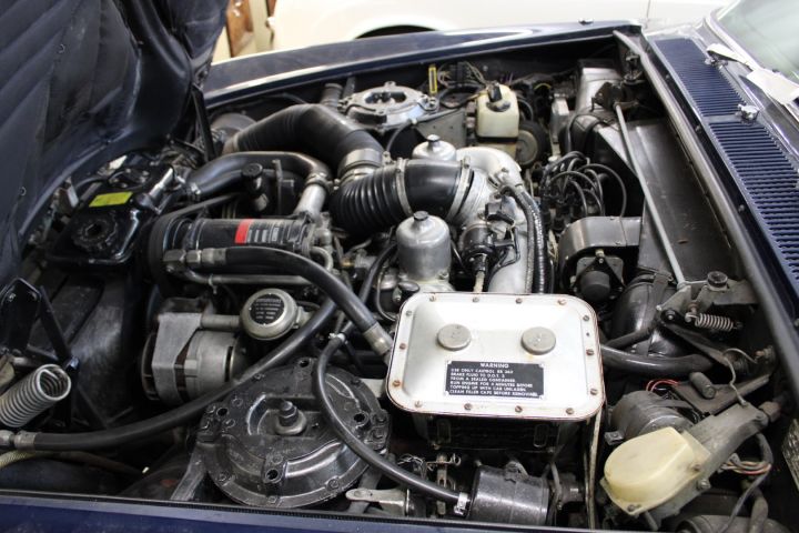 524414-27 Rolls-Royce Silver Shadow sedan 6.8 V8 automatic -1975 (200hp)