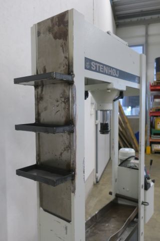640409-14 Workshop press Stenhøj 502601 40 tons
