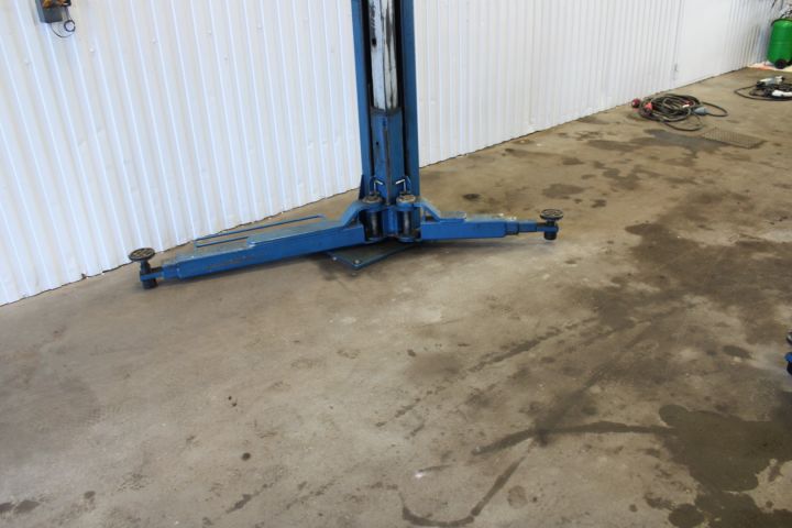 649864-5 2-pillar lift Nussbaum 2 40 SL, 4t-2004
