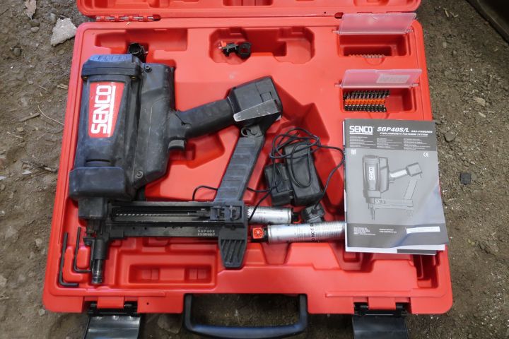 651045-1 Gas powered concrete nail gun, Senco SGP40S