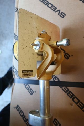 651262-9 Total station, Topcon GTS-3B, with prism