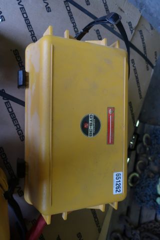 651262-11 Total station, Topcon GTS-3B, with prism