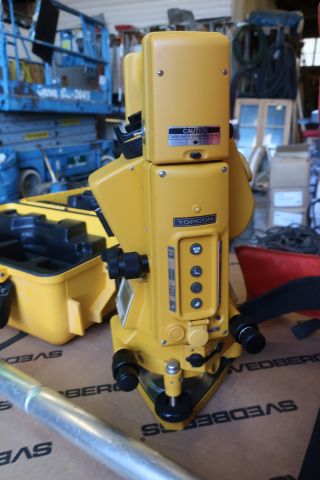 651262-14 Total station, Topcon GTS-3B, with prism