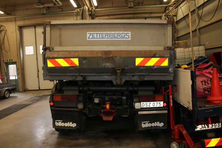 654508-14 Volvo F10 43 6x2 -85 Reg.no: DSZ075 292814 km