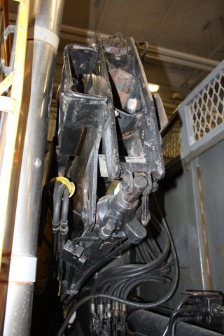 654508-22 Volvo F10 43 6x2 -85 Reg.no: DSZ075 292814 km