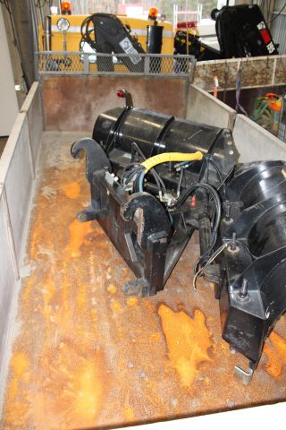 654508-43 Volvo F10 43 6x2 -85 Reg.no: DSZ075 292814 km