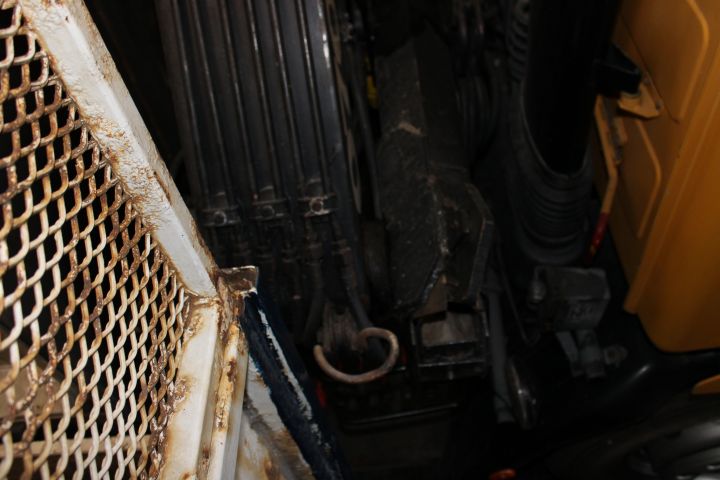 654508-48 Volvo F10 43 6x2 -85 Reg.no: DSZ075 292814 km