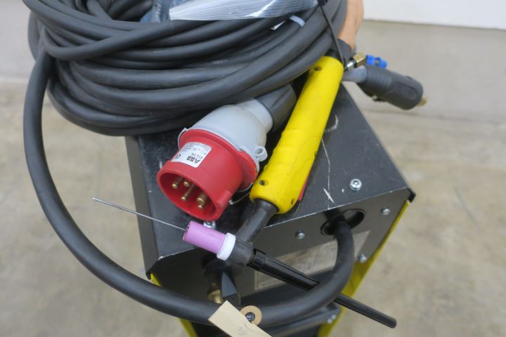 640426-8 Tig welding machine Esab Tig 3001iw