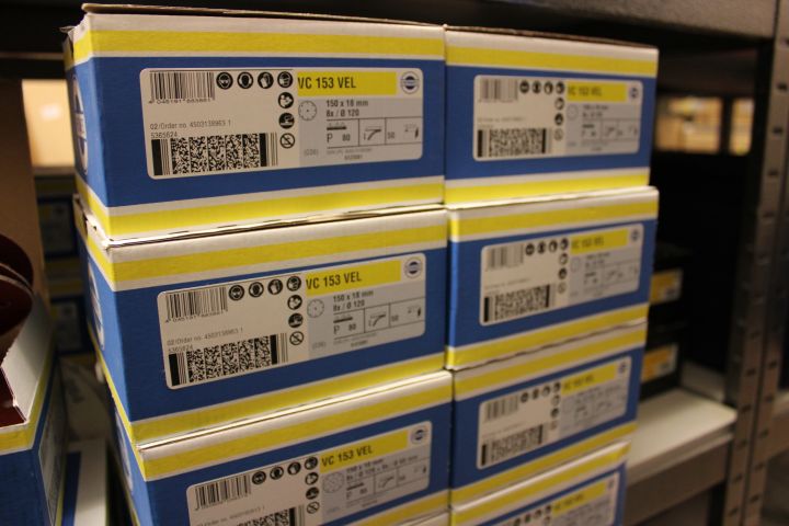 653351-5 Shelf with abrasive paper 90x43x180cm