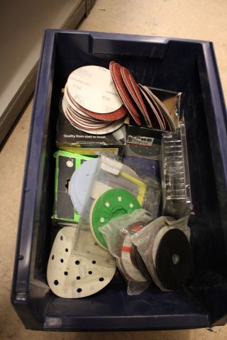 653351-13 Shelf with abrasive paper 90x43x180cm