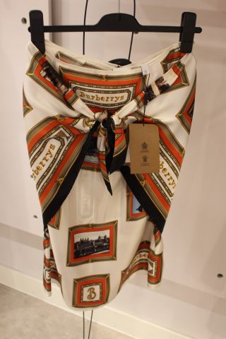 654529-103 Clothes from Gillblad's, about 260 garments