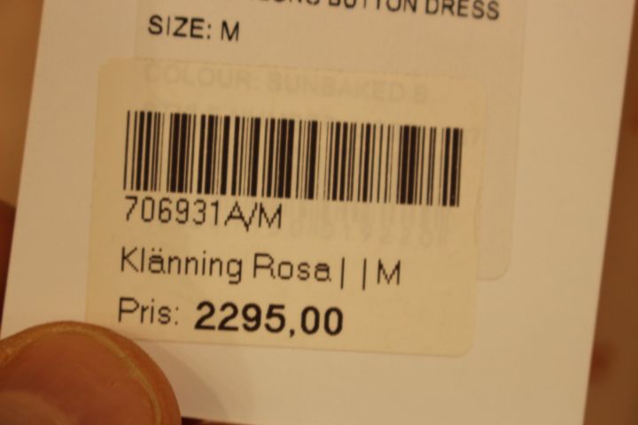 654529-138 Clothes from Gillblad's, about 260 garments
