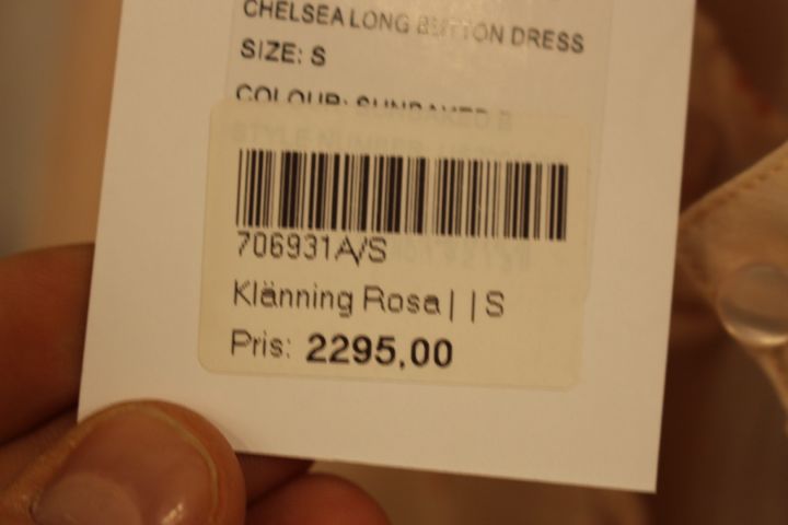 654529-141 Clothes from Gillblad's, about 260 garments