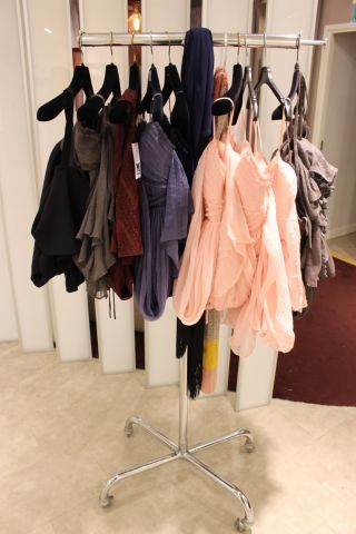 654529-277 Clothes from Gillblad's, about 260 garments