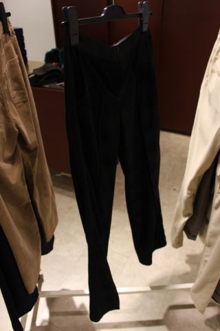654529-294 Clothes from Gillblad's, about 260 garments