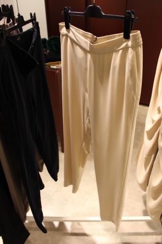 654529-299 Clothes from Gillblad's, about 260 garments