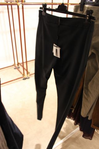 654529-324 Clothes from Gillblad's, about 260 garments