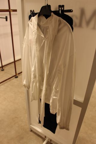 654529-341 Clothes from Gillblad's, about 260 garments