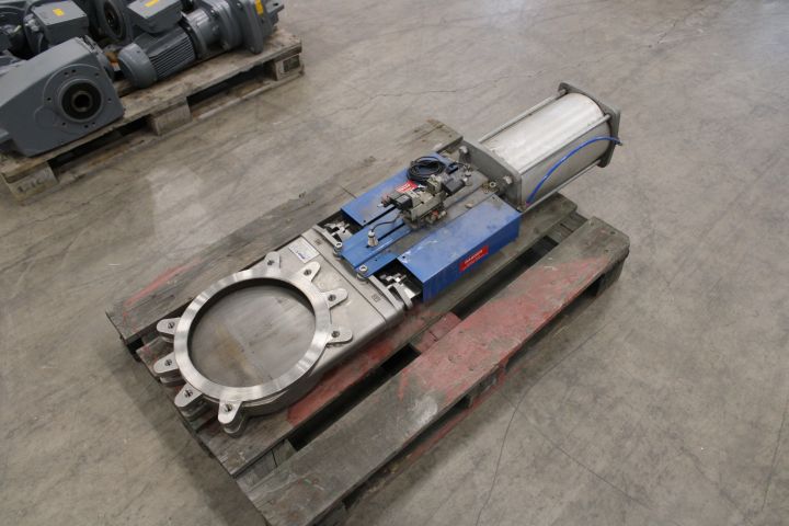 652589-2 Pneumatic gate valve Olocco OPG300 12 "