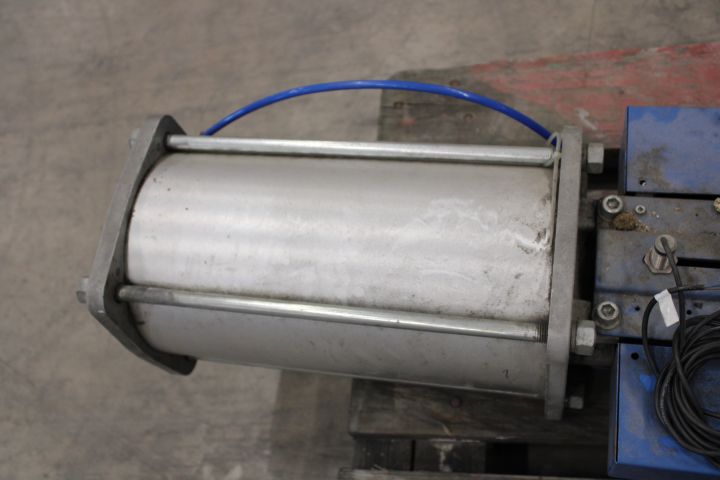 652589-7 Pneumatic gate valve Olocco OPG300 12 "