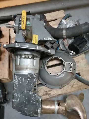 655194-6 Yanmar 39 hp diesel engine 3JH3E with transmission