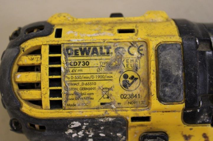 653285-4 Screwdriver x2 - DeWalt