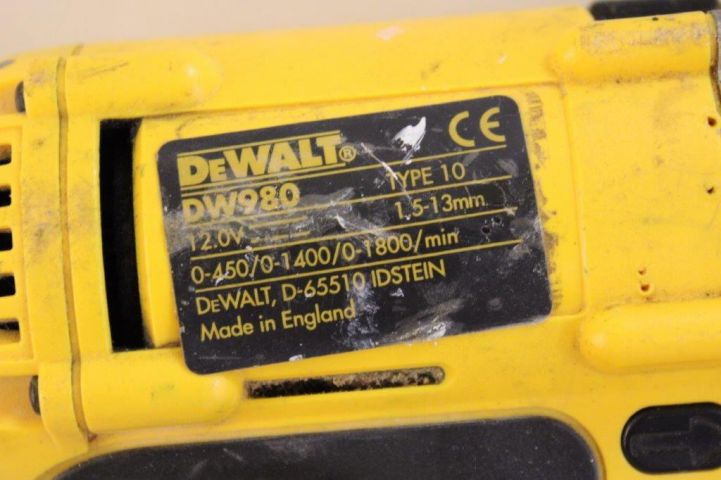 653285-6 Screwdriver x2 - DeWalt