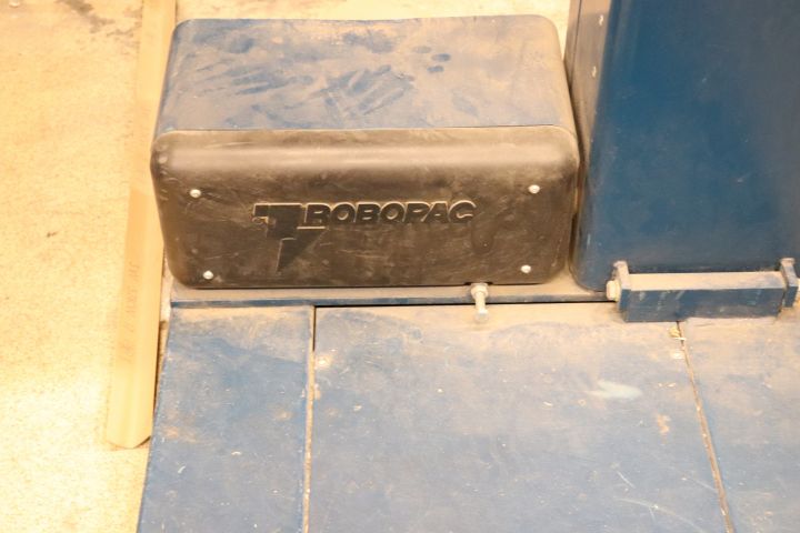 588982-5 Robopac Automatic Pallet Wrap ROTOPLATE 106 FRD