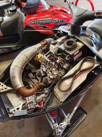 652051-5 Polaris Switchback 600 -2005 Reg No XMD 815