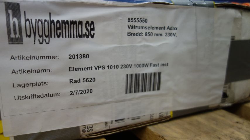 655275-2 Wet room element Adax VPS 10 Width: 850 mm. 230V, 1000W, Minor scratches and crack
