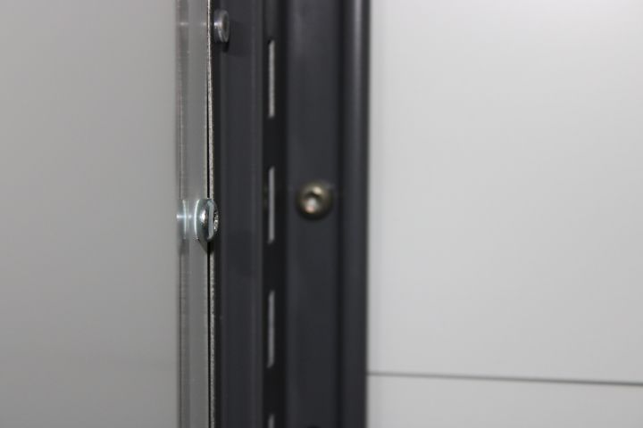 652838-6 Plåthyllor från EAB 12 Sektioner