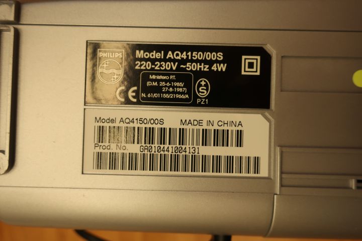 628719-4 10th Radio, Philips AQ4150