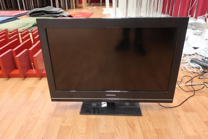 628726-1 TV, Thomson 32 "