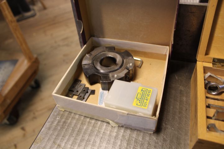 655905-19 Table saw Jonsered