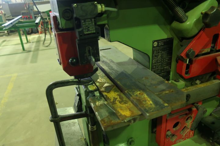 651330-6 Side cover, MUBEA Muhr & Bender MIW 600