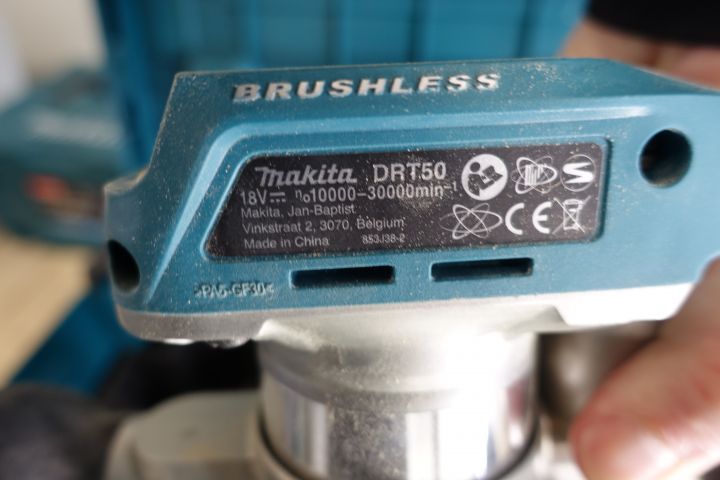 656455-3 Hand mill Makita
