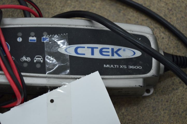 594359-2 CTEK 3600 and various accessories