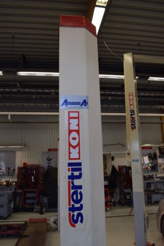 646371-15 4-pelarlyft Stertil Koni med domkraft - 4000 kg