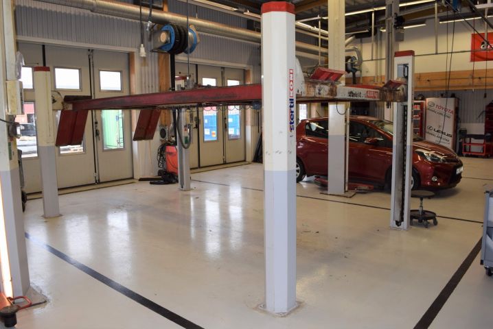 646371-25 4-pelarlyft Stertil Koni med domkraft - 4000 kg