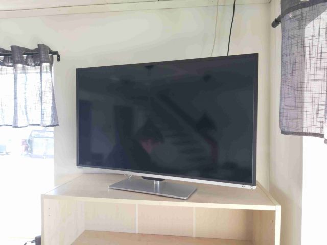 578127-1 40 "LCD TV Toshiba 40L7363D