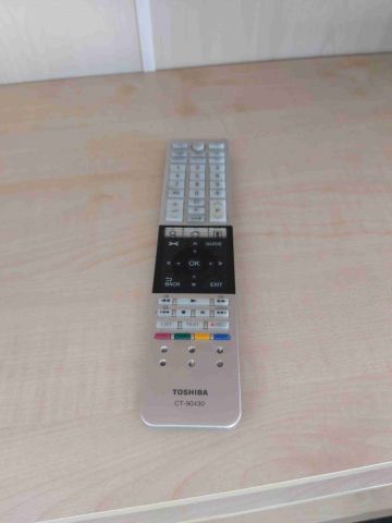 578127-6 40 "LCD TV Toshiba 40L7363D