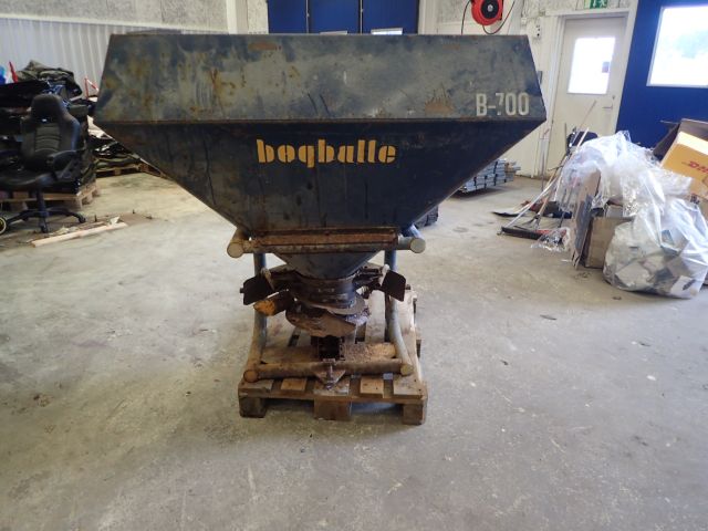 621048-2 Artificial manure spreader Bogballe