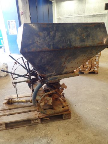 621048-4 Artificial manure spreader Bogballe