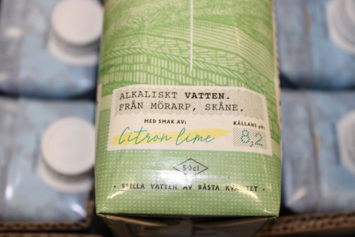 657297-4 Pall med Aqua Nobel Vatten 50cl