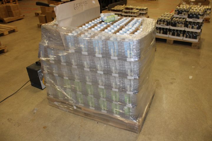 657297-8 Pall med Aqua Nobel Vatten 50cl