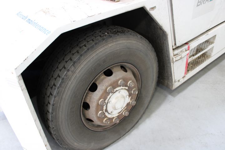 623450-11 Bogsertruck för flygplan, Kalmartruck -89