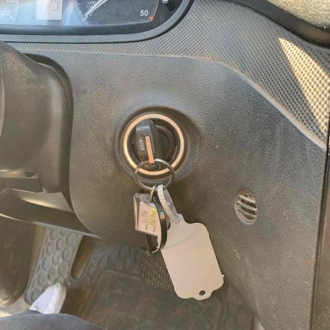654653-28 Mercedes-Benz Vito 116 CDI -2011 (163 hp, 177469 km) Defective ignition switch