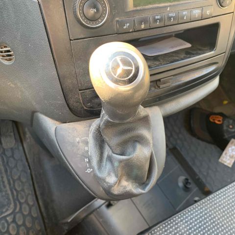 654653-34 Mercedes-Benz Vito 116 CDI -2011 (163 hp, 177469 km) Defective ignition switch