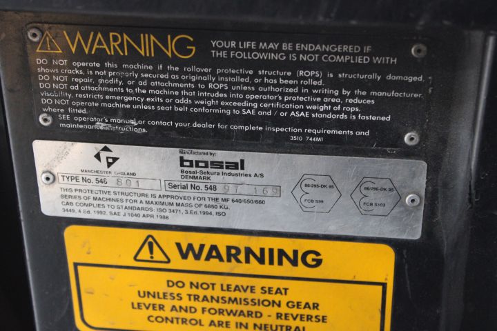 623482-17 Bogseringstraktor Massey Ferguson 660 -97