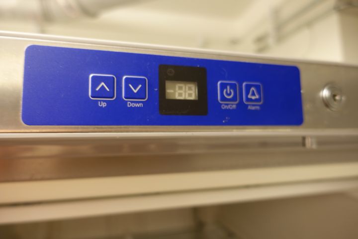 657740-4 Stainless steel freezer Liebherr GG5260